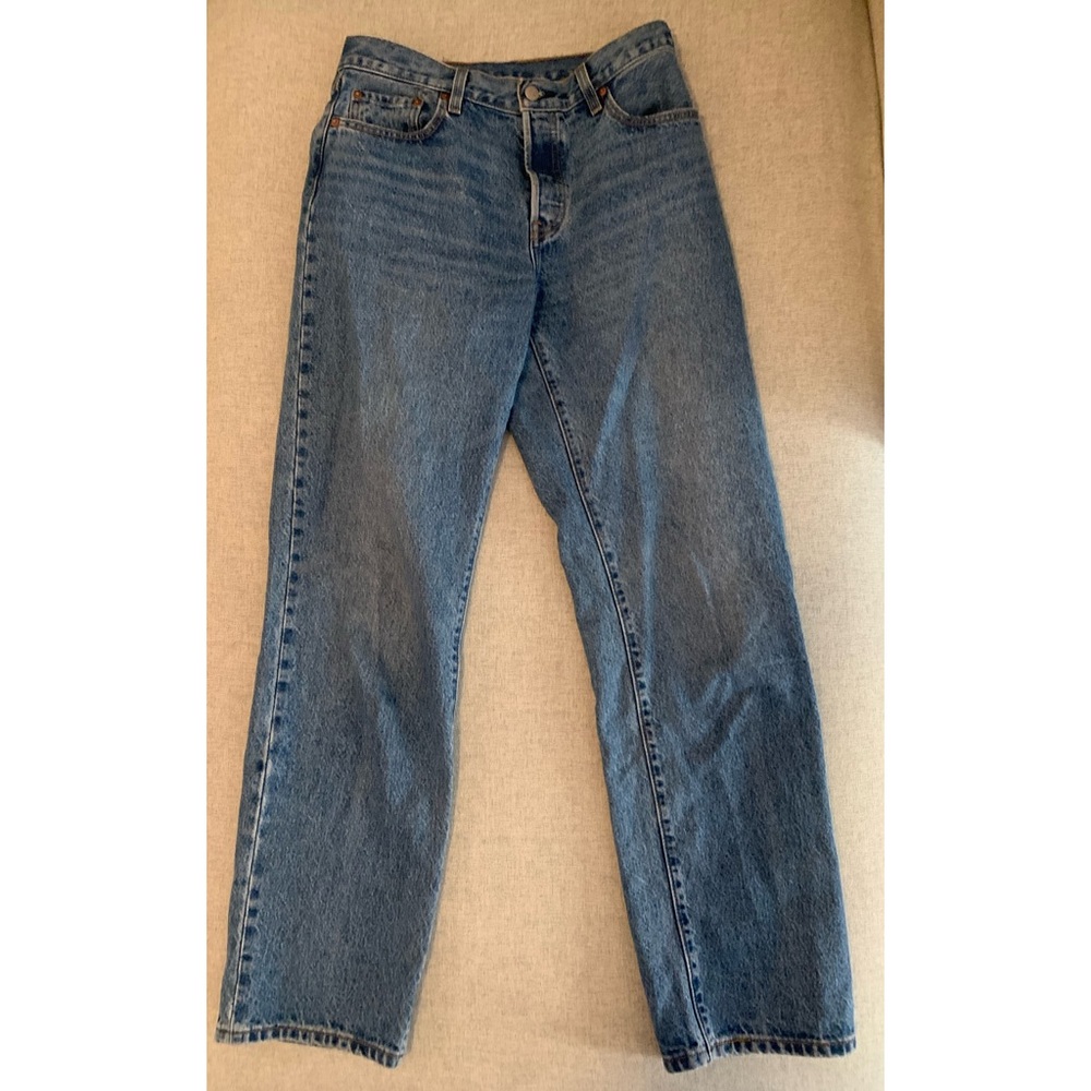 Straight Leg Levi’s 501s 28x32